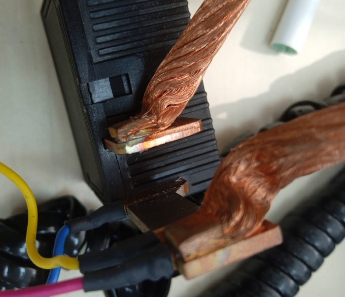 20Khz 5000W Ultrasonic Welding Equipment For Copper Bus wire 2
