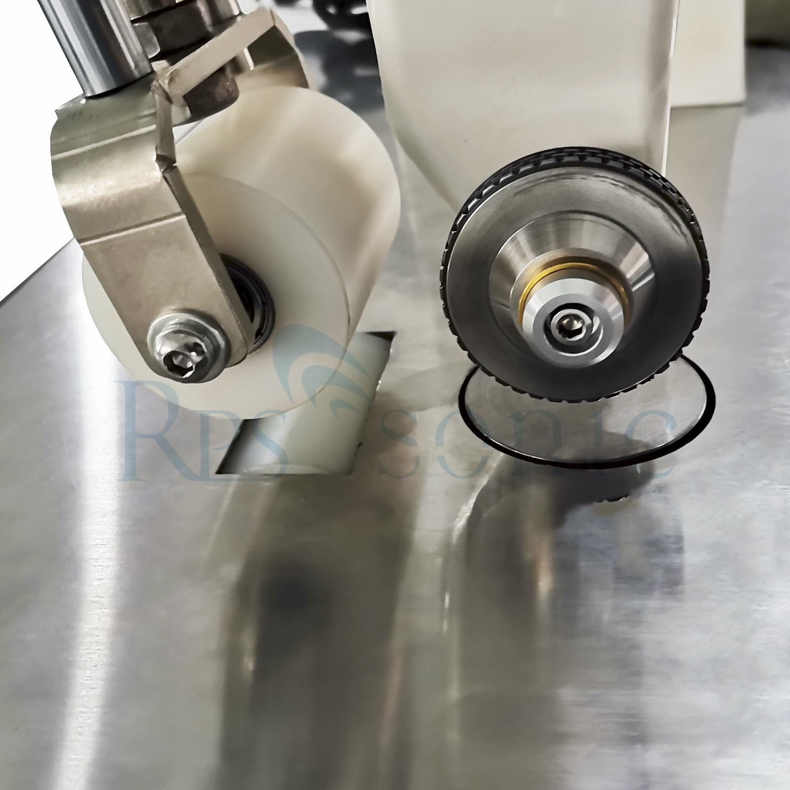 Curtain Welding Ultrasonic Sealing System With Touch Screen 20Khz 1000w