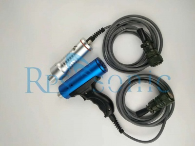28Khz Ultrasonic Welding Sonotrode / Handheld Sonotrode With Digital Generator 1