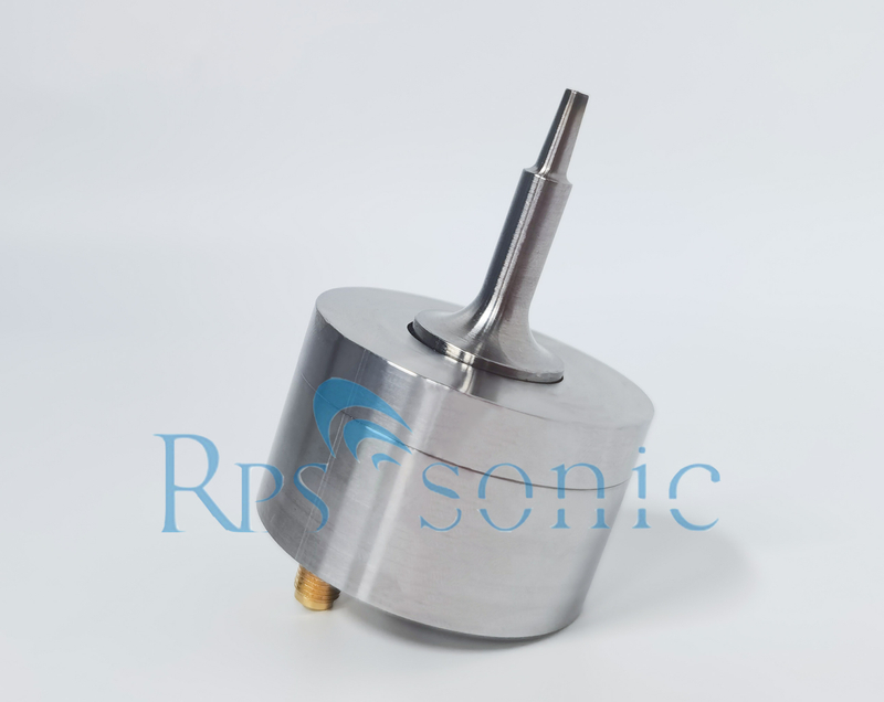 PCB Fluxing 10ML/Min Titanium Ultrasonic Spray Nozzles For Perovskite