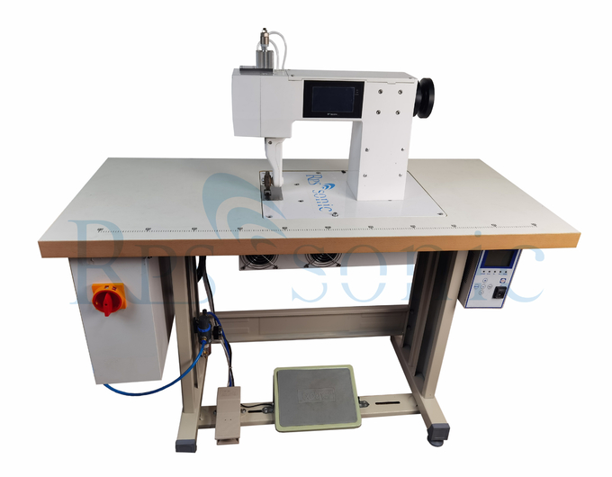 35Khz 35m/min ultrasonic welding sewing machine For Protective Suit 0