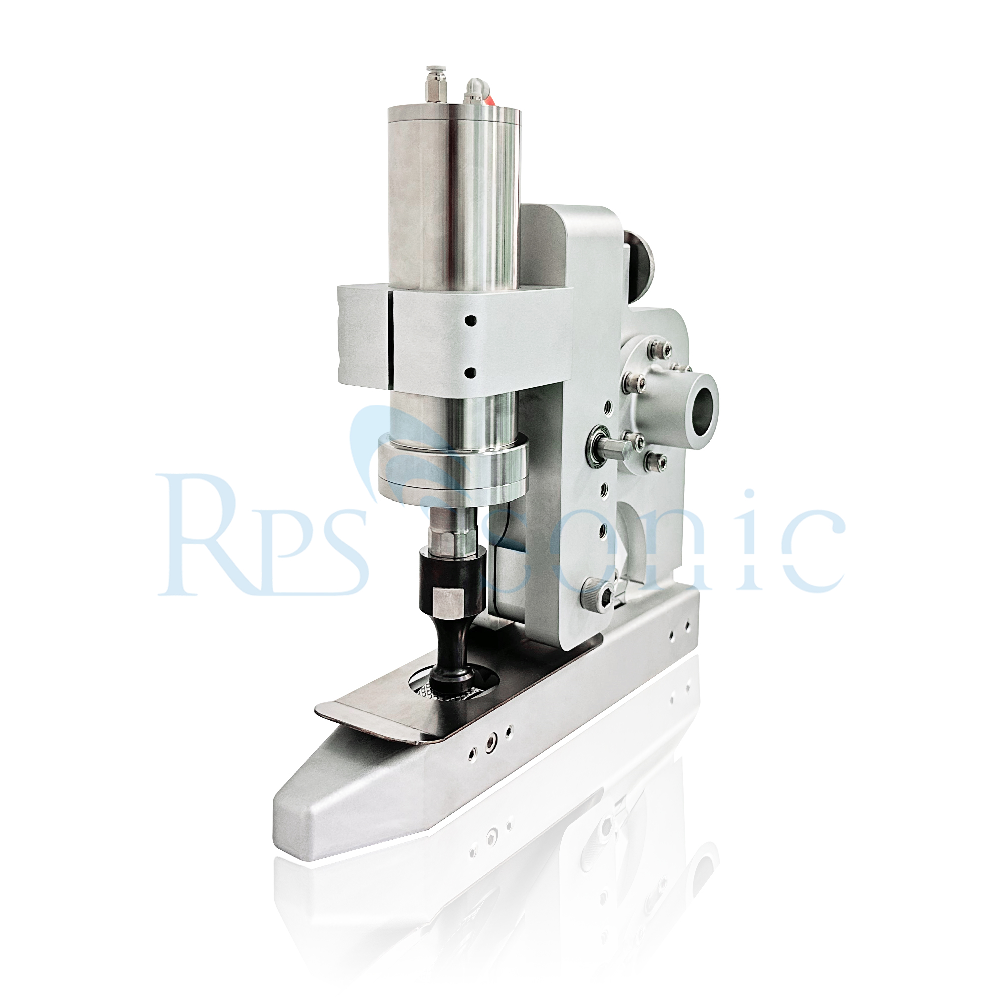 Nonwoven Ultrasonic Fabric Cutting Machine With Titanium Blade 40Khz 300W