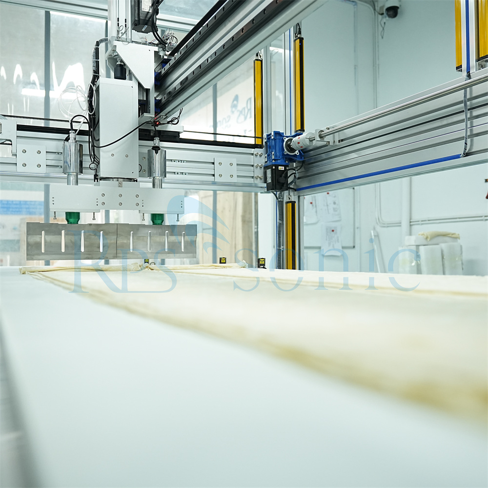 Automatic Ultrasonic Food Cutting Machine for Cutting Frozen Cake And Chocolate