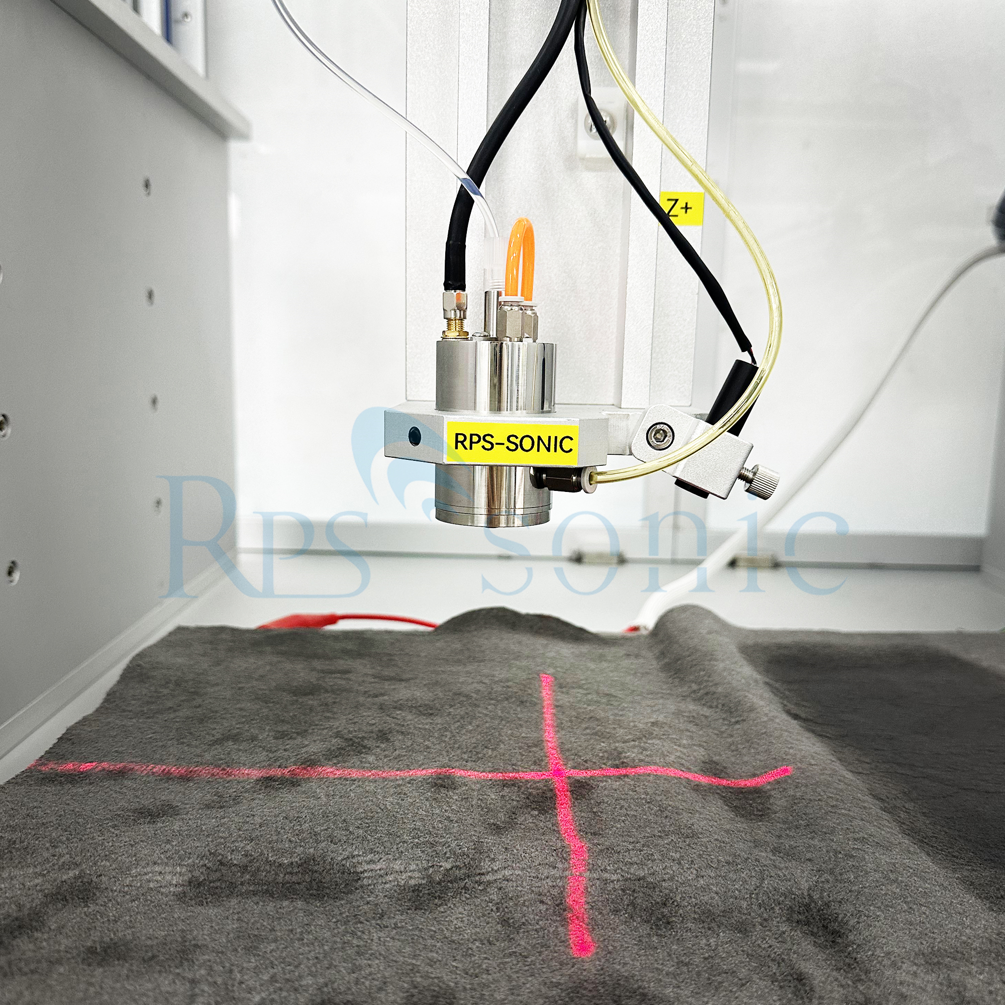 Automatic ultrasonic spray coating machine for Spraying medical textiles/bandages